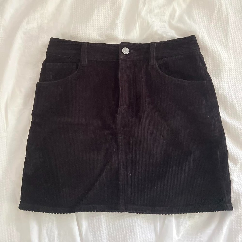 Black Aritizia Wilfred Free Corduroy Skirt